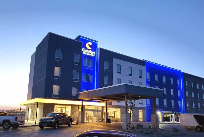 هتل Comfort Inn & Suites At Sanford Sports Complex