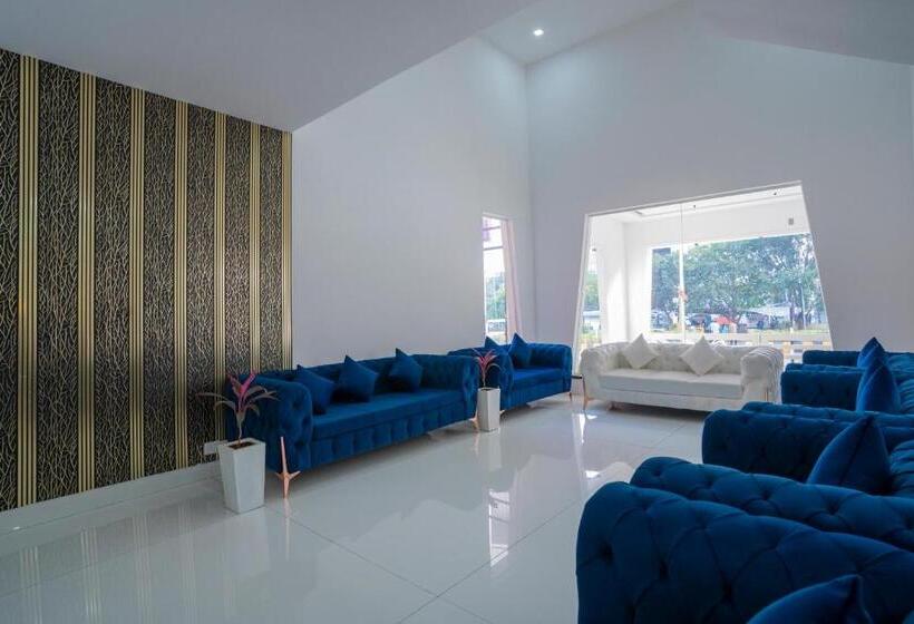 هتل Essotto Recreation Hub