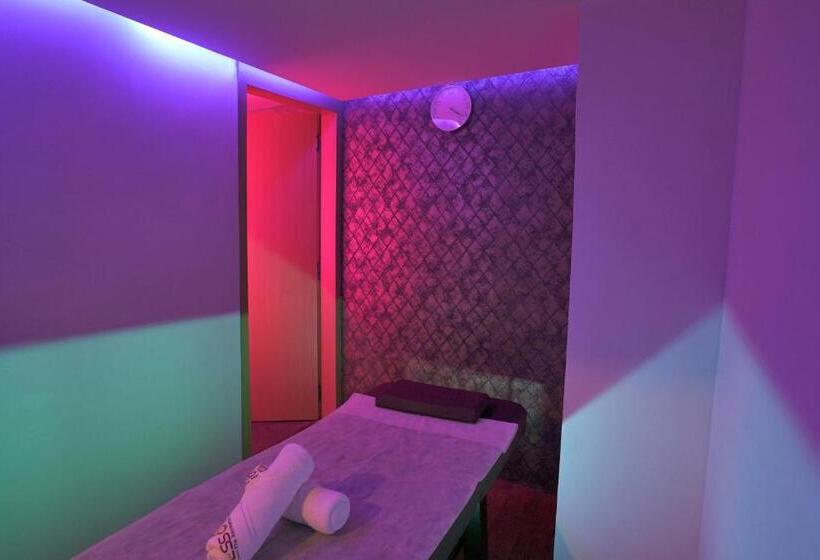 هتل Essotto Recreation Hub