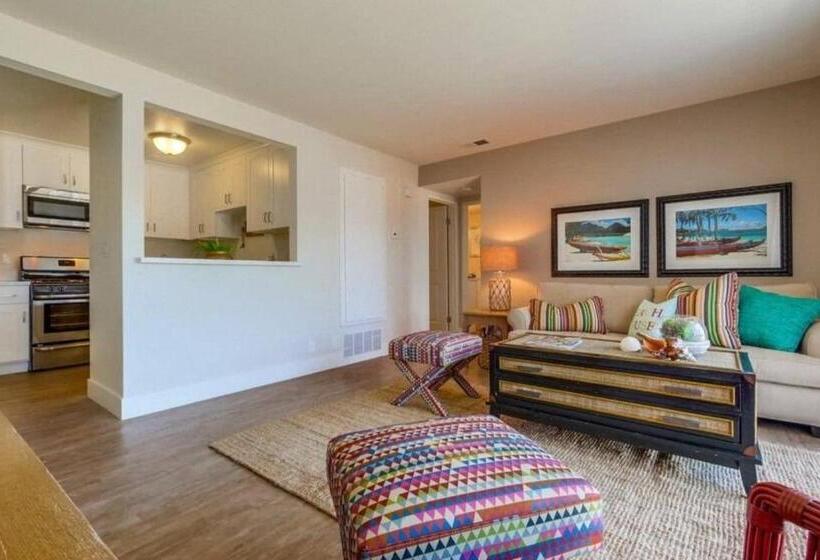 هتل Luxury Space In The Marina