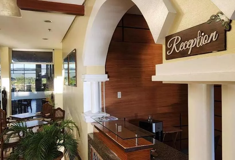 ホテル Palacio Puerto Princesa