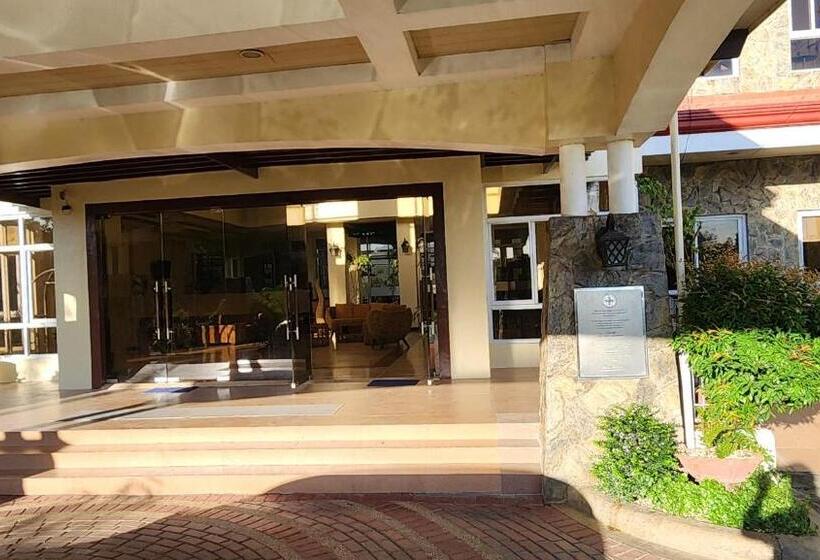 هتل Palacio Puerto Princesa