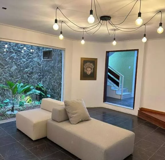 Hotelli Serra Plaza Premium