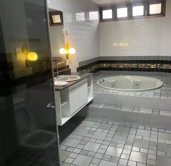 Hotelli Serra Plaza Premium