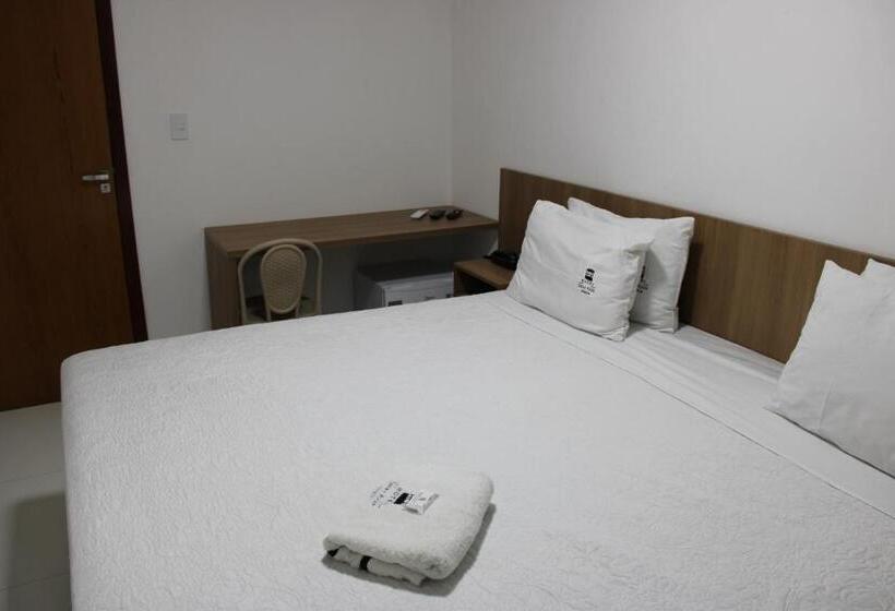 Отель Serra Plaza Premium