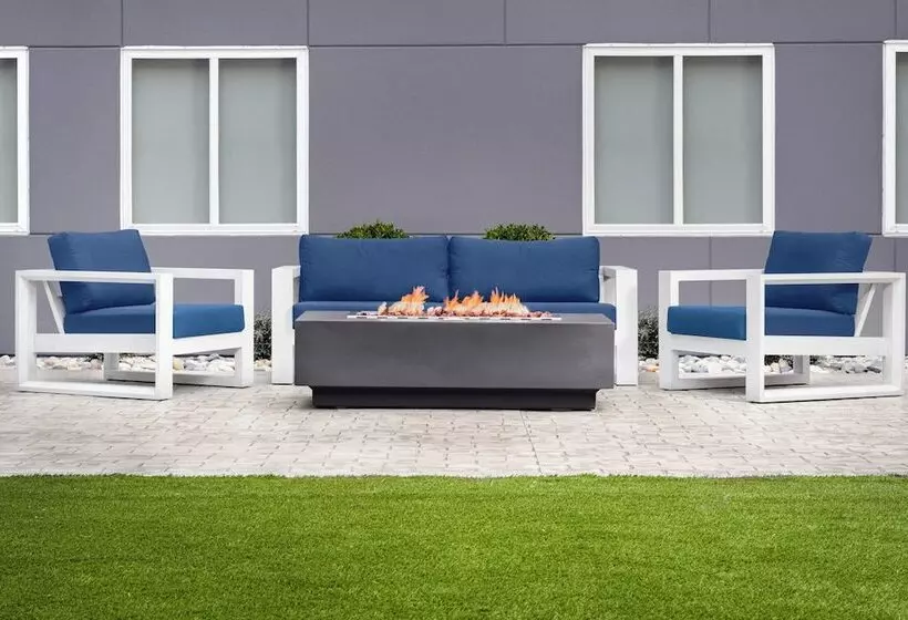 ホテル Stayapt Suites Auburn