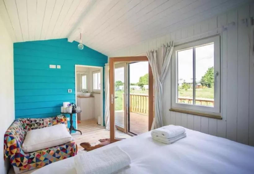 Hotelli The Holford Arms