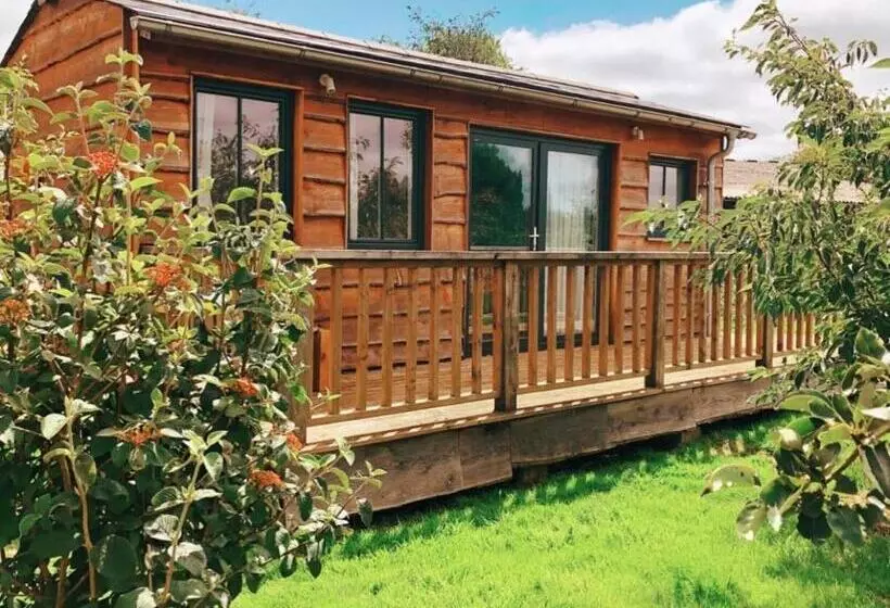 Hotelli The Holford Arms