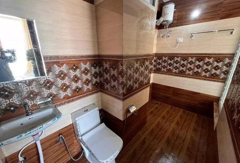 Oyo Hotel Aryan