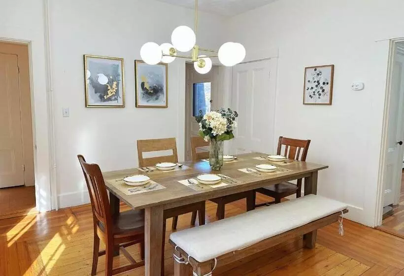 ペンション 2b1bentire Place Modern Comfort With Old Charm
