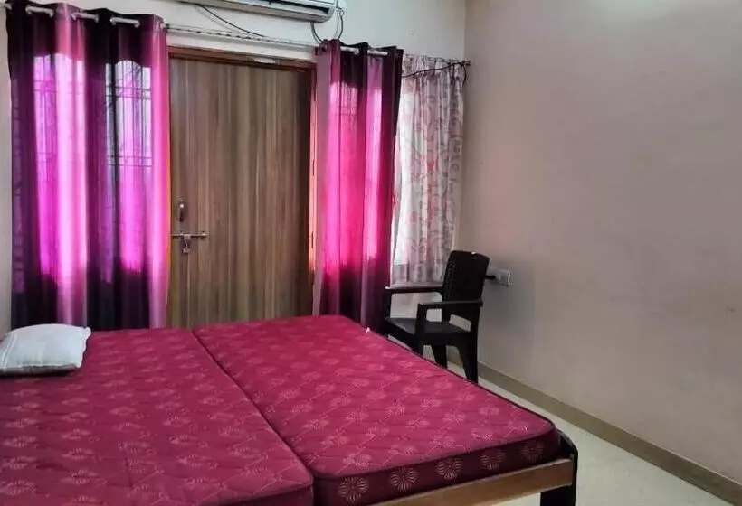 ペンション Vandana Ji Guest House 2bhk, 4bhk