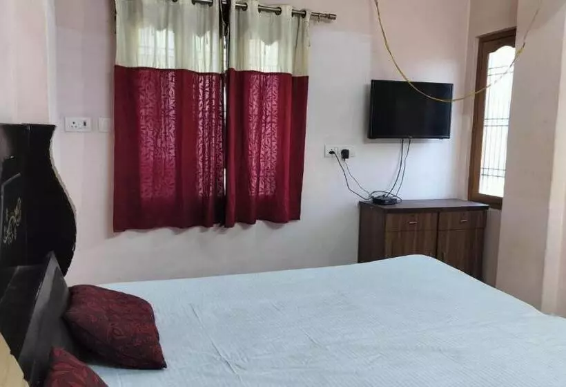 ペンション Vandana Ji Guest House 2bhk, 4bhk