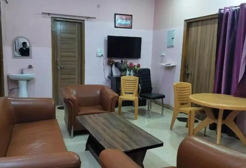 ペンション Vandana Ji Guest House 2bhk, 4bhk