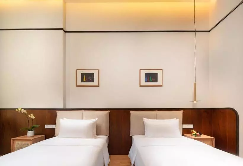 Wuyu Hotel, Smart Park & Happy Valley Jinshansi Metro