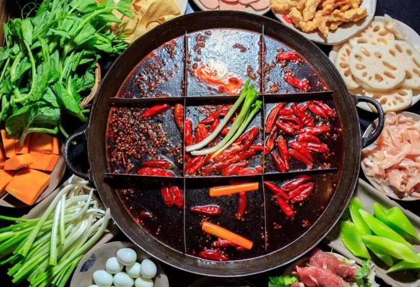 Wuyu Hotel, Smart Park & Happy Valley Jinshansi Metro