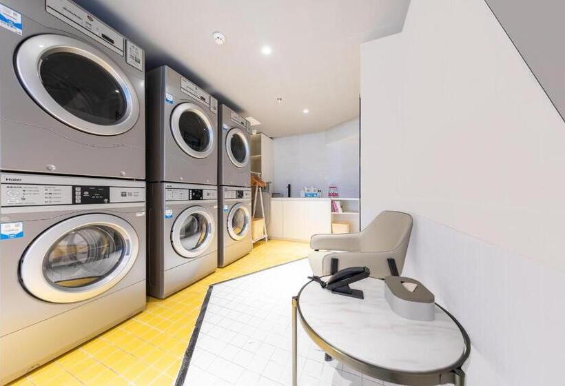 Atour Hotel Zhaoqing Qixingyan