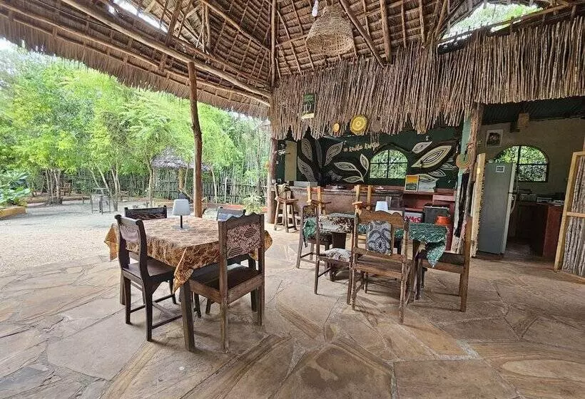 Aamiaismajoitus (B&B) Karibu Maisha