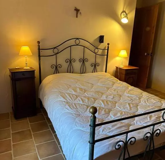 ベッドアンドブレックファースト Chambres D Hôtes   Le Mas Du Colombeyras