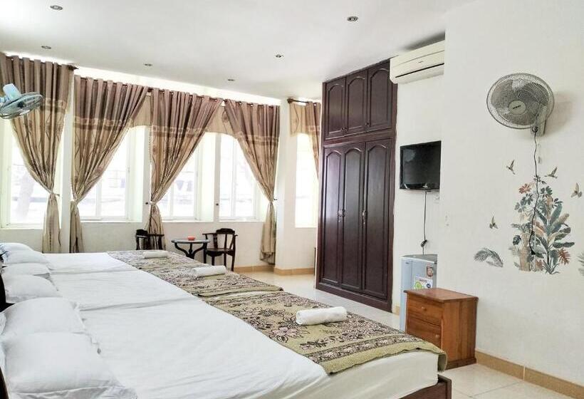 تختخواب و صبحانه Motel Phương Hồng