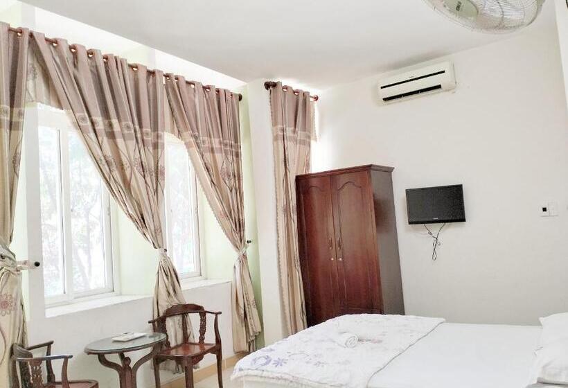 تختخواب و صبحانه Motel Phương Hồng