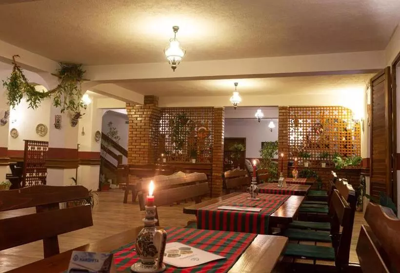 ベッドアンドブレックファースト Pensiunea Si Restaurant Erdo