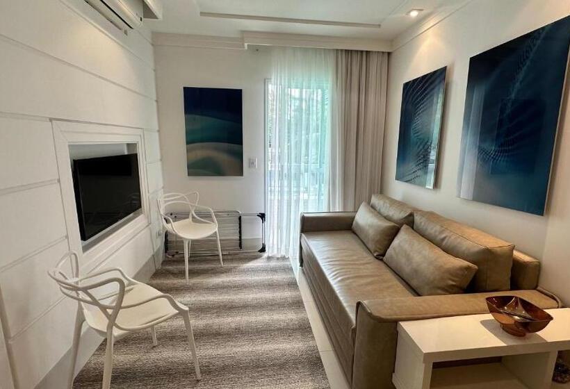 Boulevard Riviera Flat