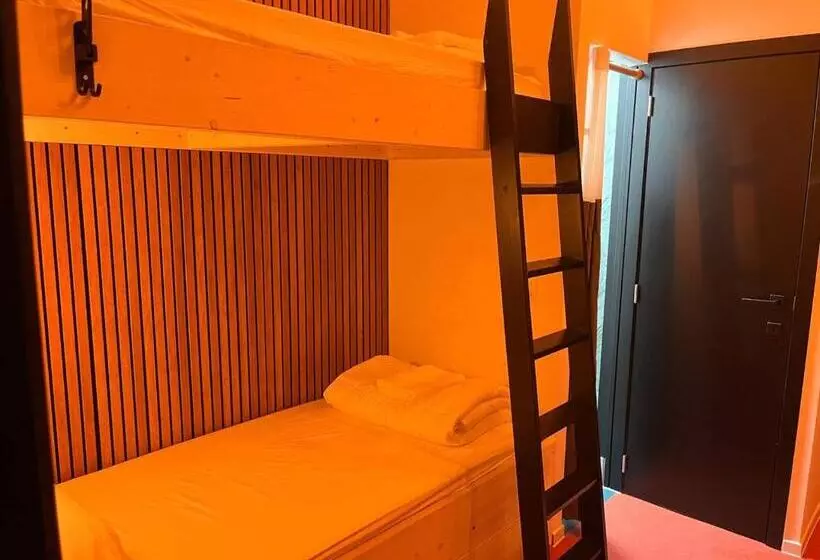 هتل Bed Pepin