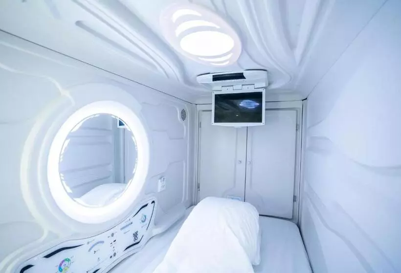 Kapselihotelli Naptapgo   Japanese Premium Pod Hotel   Walk To Noida Electronic City Metro! Wifi, Lounge