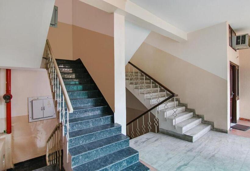 Fabhotel Hc Chandigarh Inn