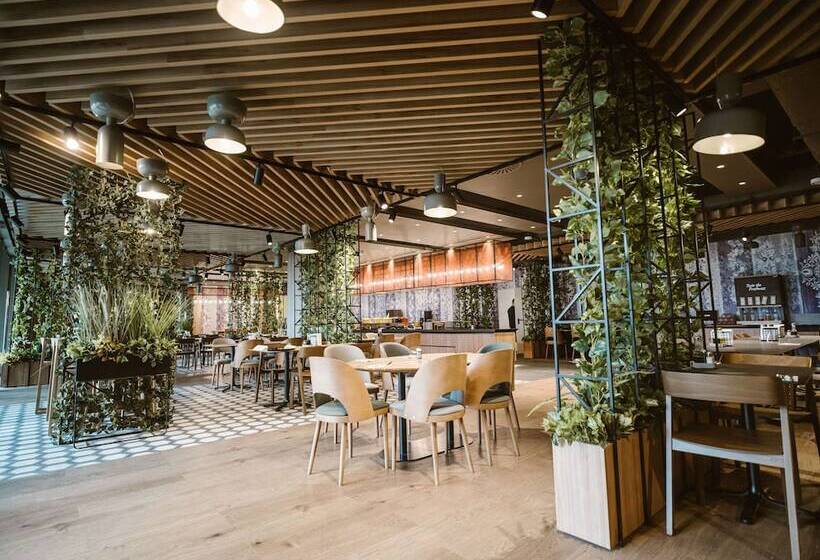 Отель Ibis Styles Sibiu Arsenal