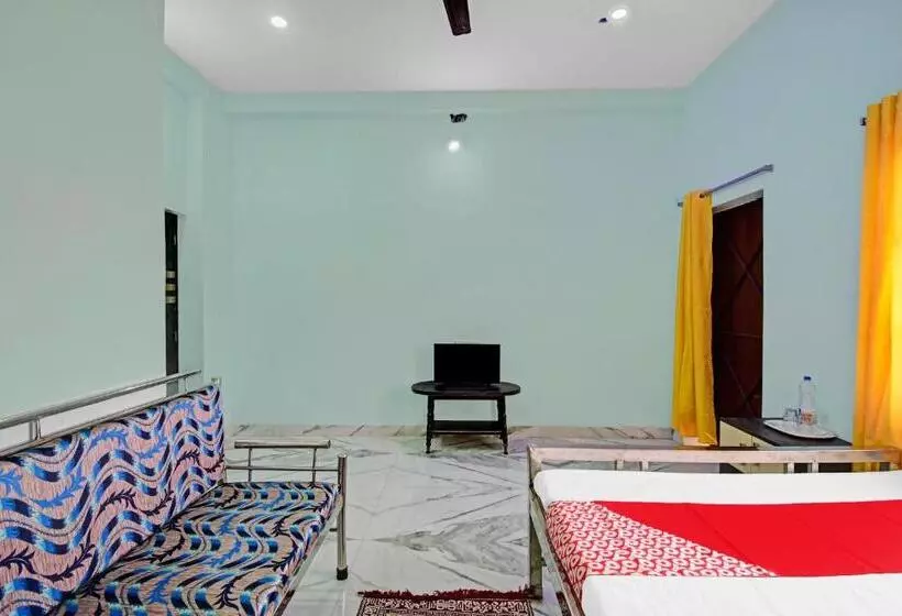 ホテル O Shristi Lodge
