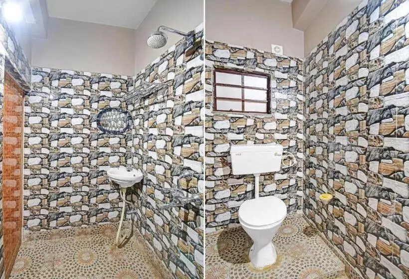 ホテル O Shristi Lodge