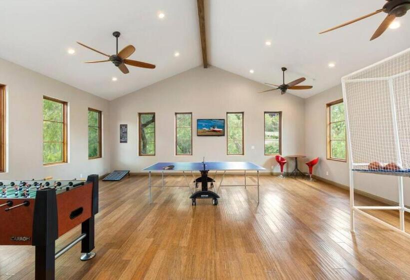 ホテル Peppertree Canyon 7bd 6.5ba Luxe Urban Winery