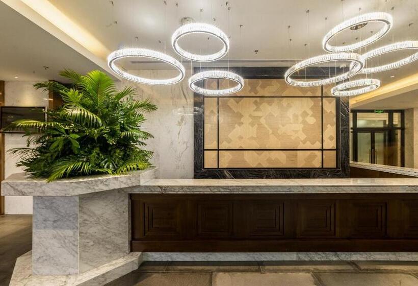 Rey Hotel Hanoi
