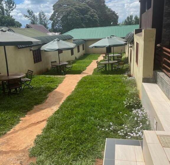 هتل Silver Slopes Resort And Spa