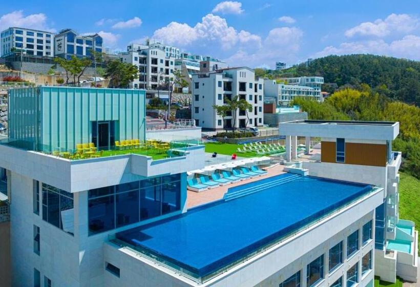 هتل Stone Island Pool Villa