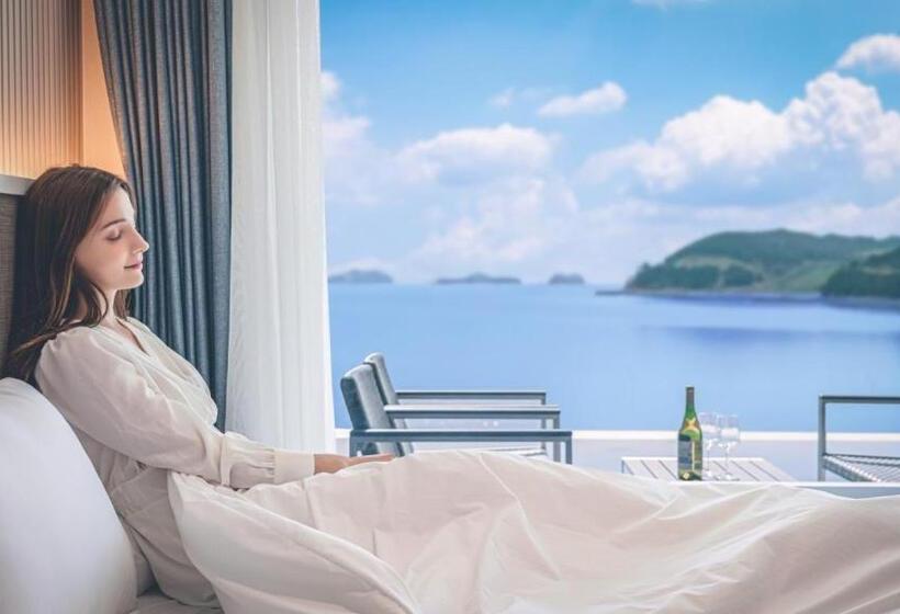 هتل Stone Island Pool Villa