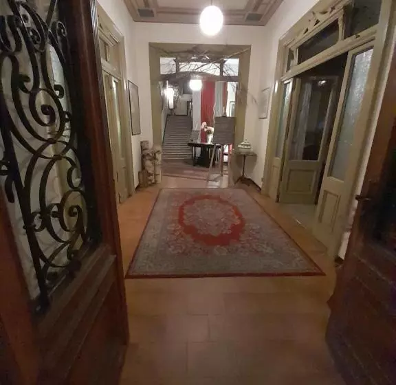 Hotelli Villa Rosa