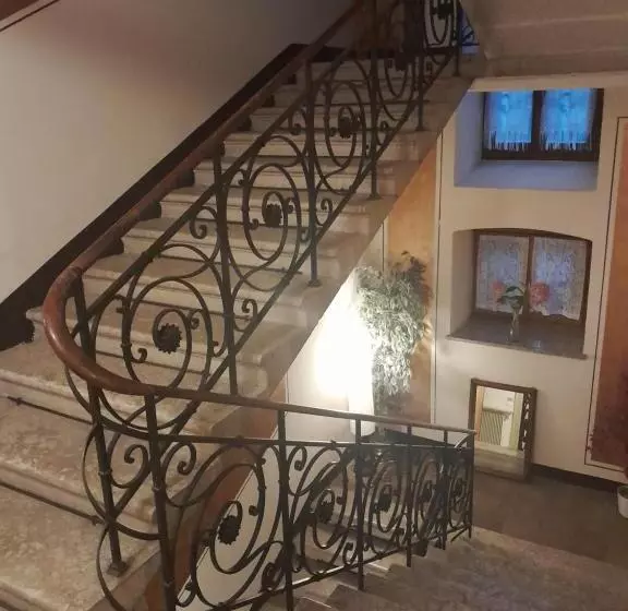Hotelli Villa Rosa