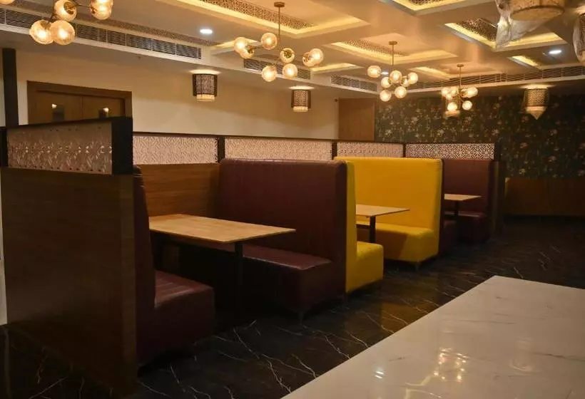 Hotelli Vinayak International