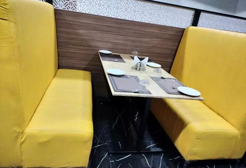 Hotelli Vinayak International