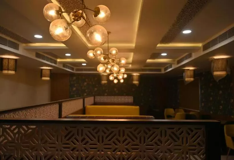 Hotelli Vinayak International