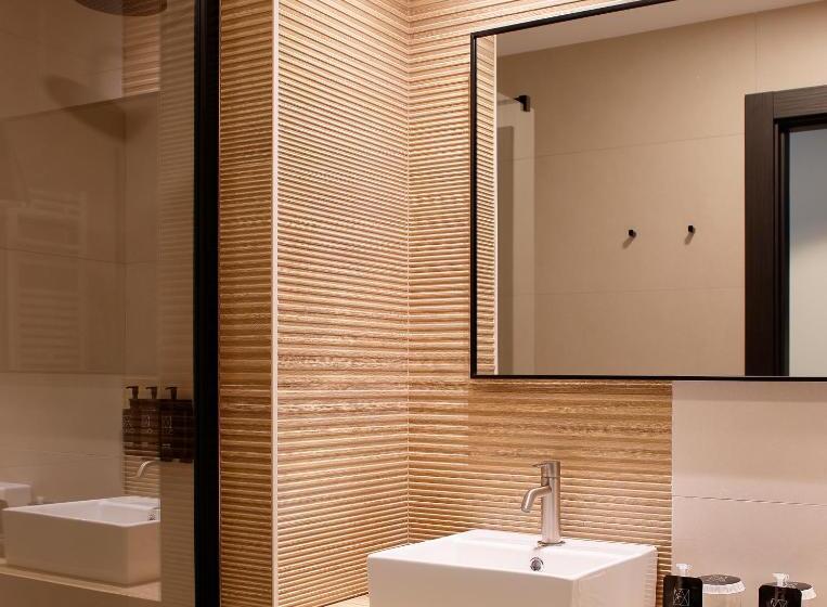 Nuvō Hotel Boutique