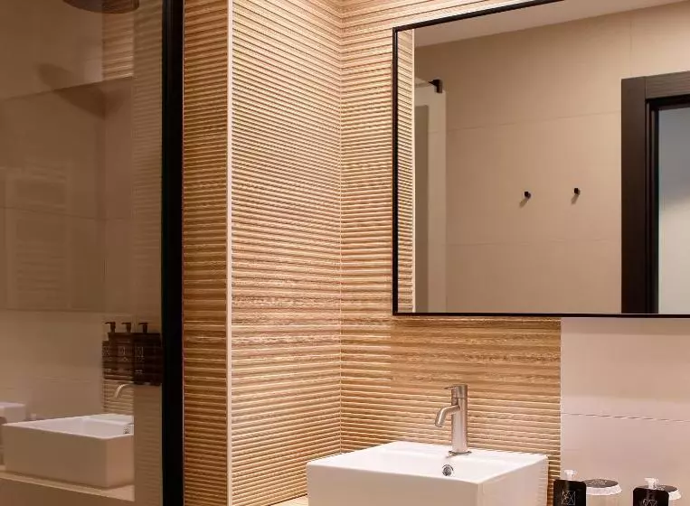 Nuvō Hotel Boutique