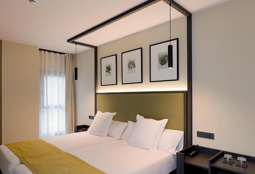 Nuvō Hotel Boutique