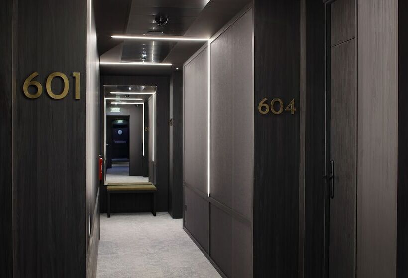 Nuvō Hotel Boutique