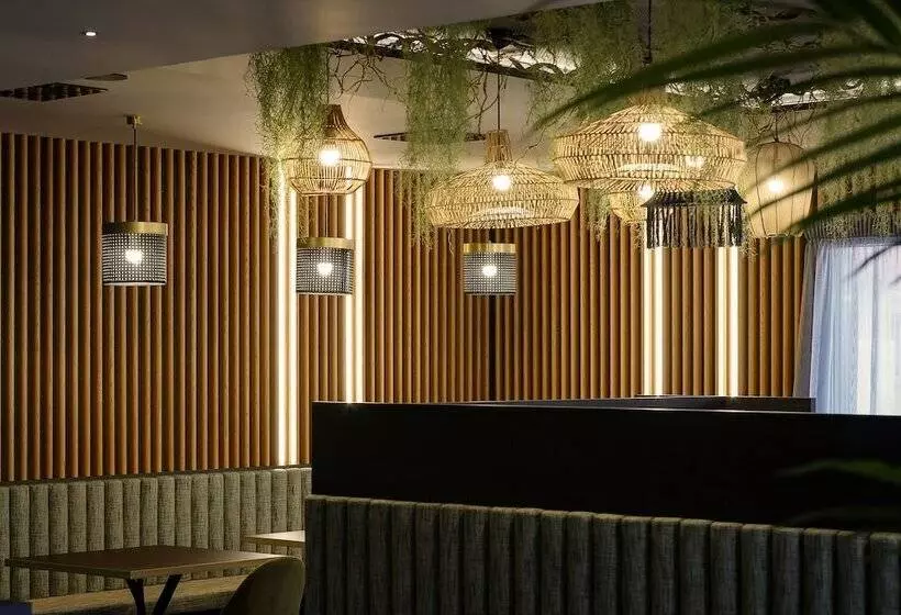 Nuvō Hotel Boutique