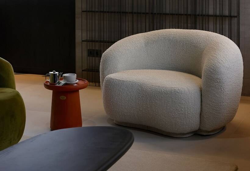 Nuvō Hotel Boutique