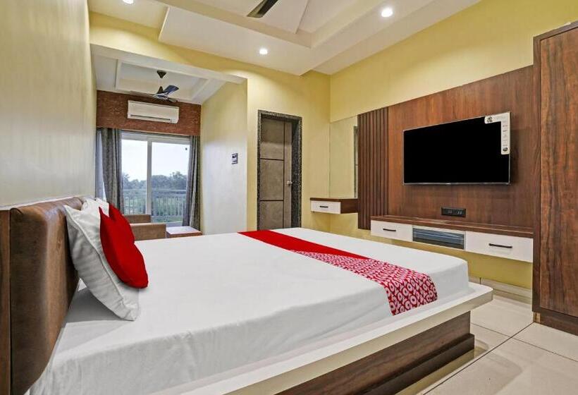 Oyo Flagship Hotel Barsana