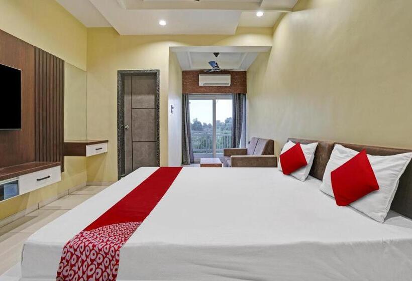 Oyo Flagship Hotel Barsana